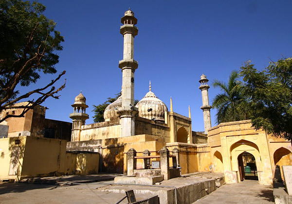 Akbari Masjid