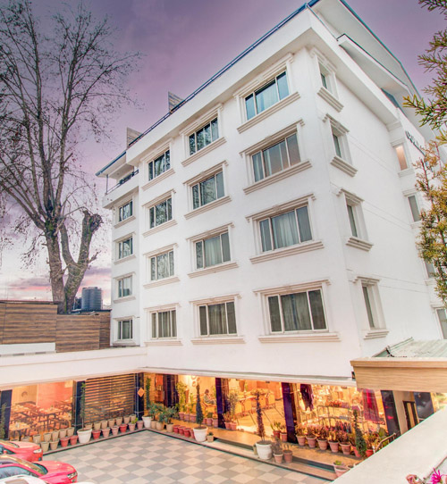 Comrade Inn