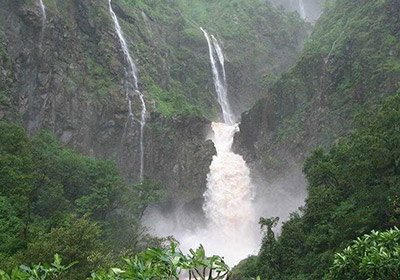 Dhobi Waterfalls