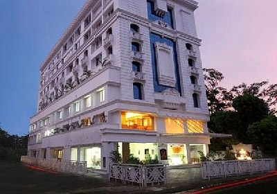 Hotel Airline Castle