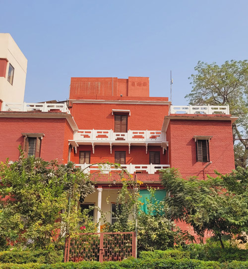 Hotel Ananda Kashi