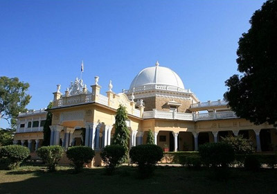 Kawardga Palace
