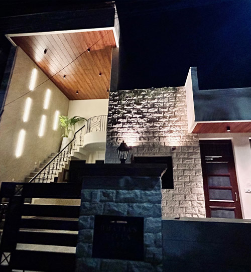 La Casa Wooden arc villa