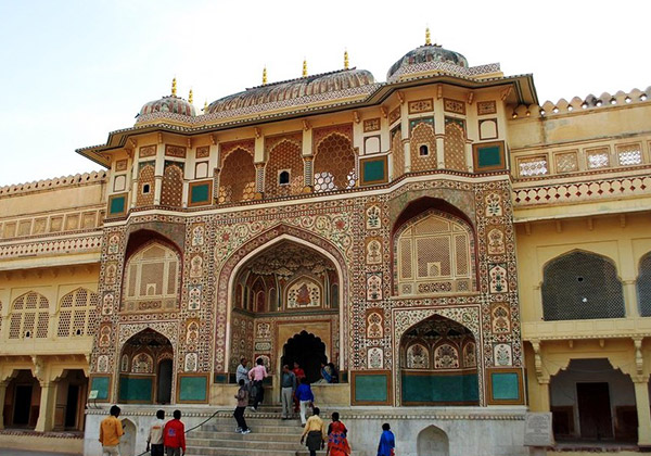 Sheesh Mahal