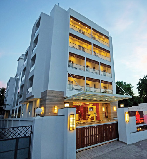 Hotel - The Grand Highness